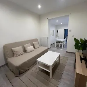Confortable Avec Garage Premier Etage Sans Terrasse Bruxelles